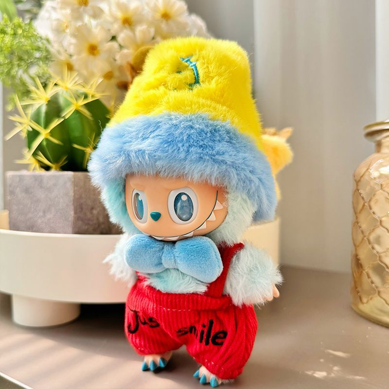 17cm Doll Cute Costume Collection | Fluffy Two-Tone Hat & Bowtie Outfit, Whimsical Fashion